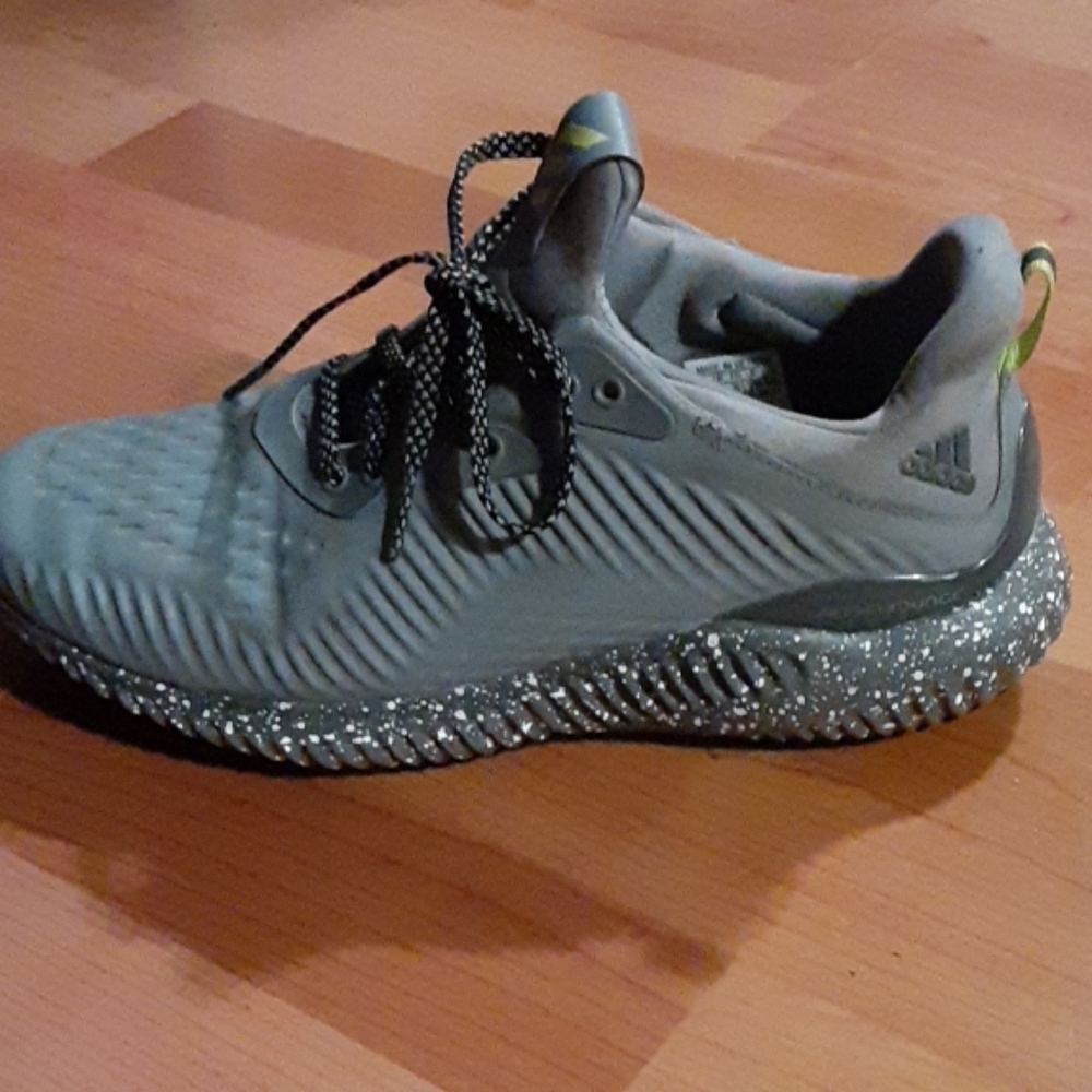 Adidas AlphaBounce Continental